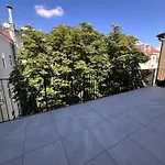 Large Garden-View Balcony Comfort Retreat 1020-Vienna