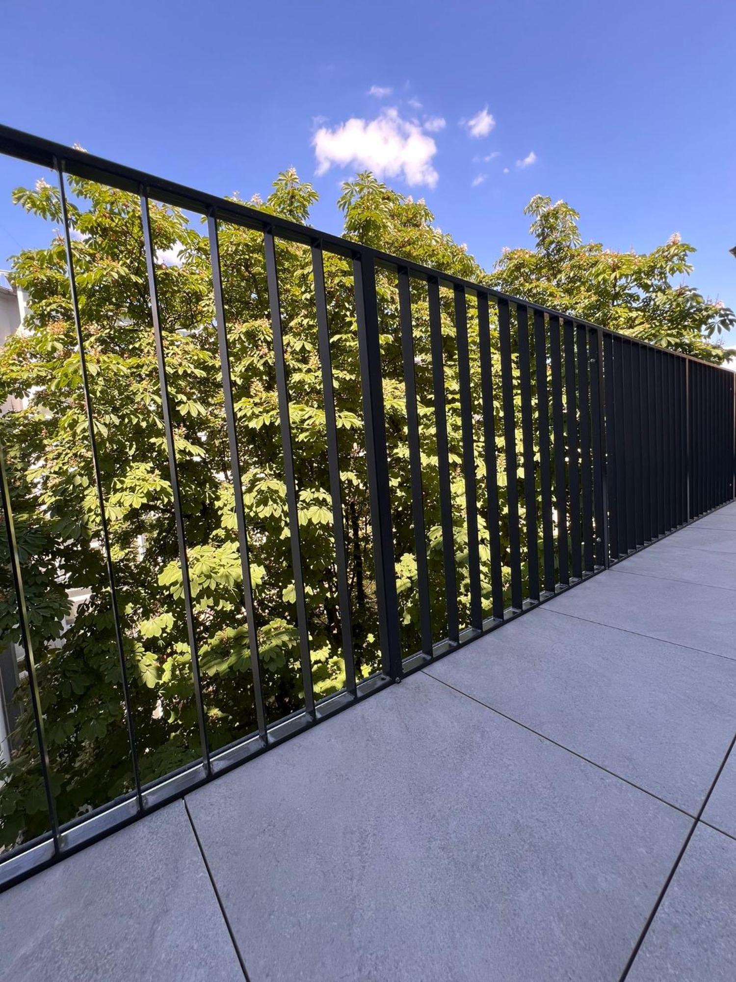 Large Garden-view Balcony Comfort Retreat 1020-vienna Apartment